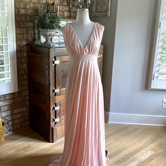 CITY GODDESS PROM EVENING DRESS DR198A LONG FLOWY DRESS NEW SMALL - Picture 1 of 16